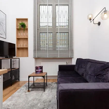 Center Mezzanine Chmielna By Renters