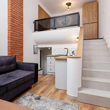 Center Mezzanine Chmielna By Renters Daire *